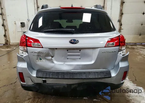 2014 Subaru Outback 2.5I Premium z USA, uszkodzony, nr VIN 4S4BRCDC7E3322284